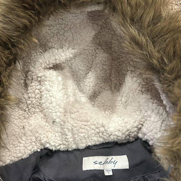 Women’s Small Grey Fur Jacket - Picture 3 of 12